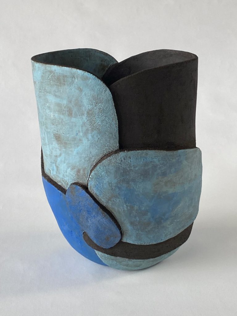Black, royal blue and cerulean blue stoneware volume, by Alexandra Ridel
